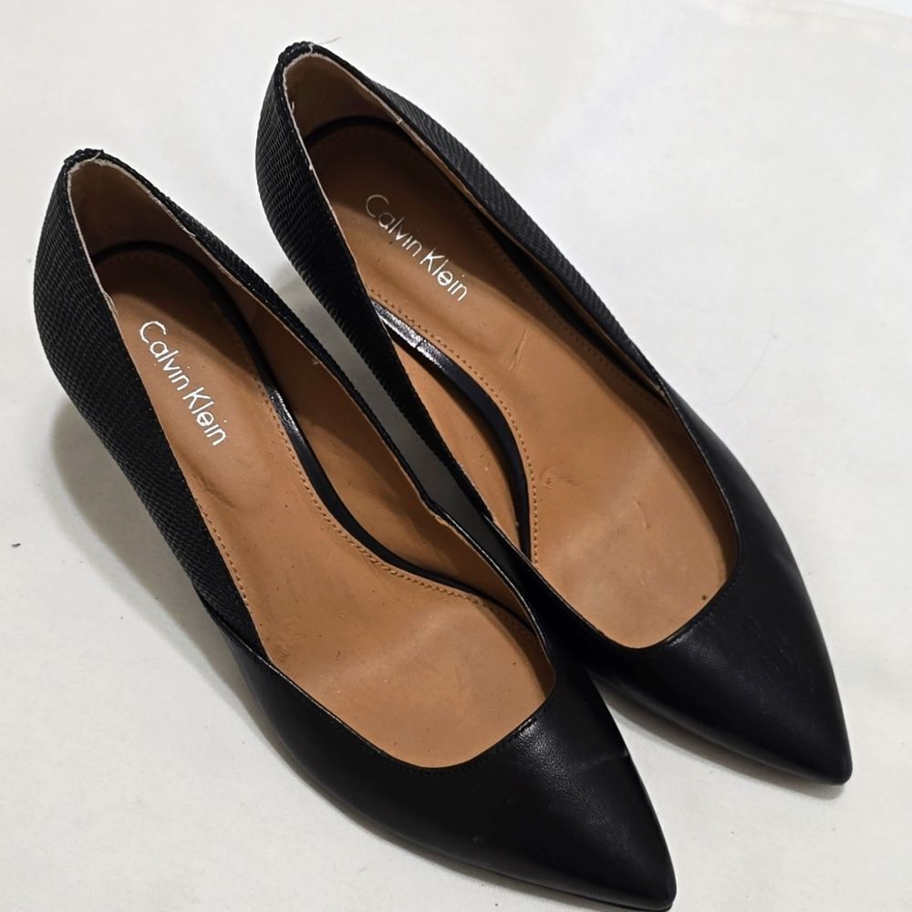Calvin Klein Black Pointed Toe Pumps with Textured Sides